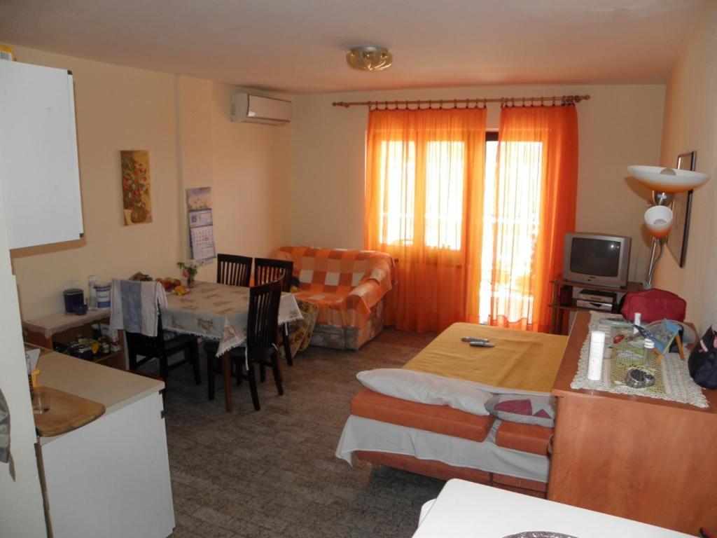 Apartments Milan In Baska Kültér fotó