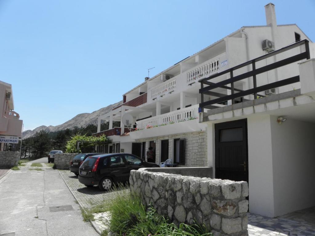 Apartments Milan In Baska Kültér fotó