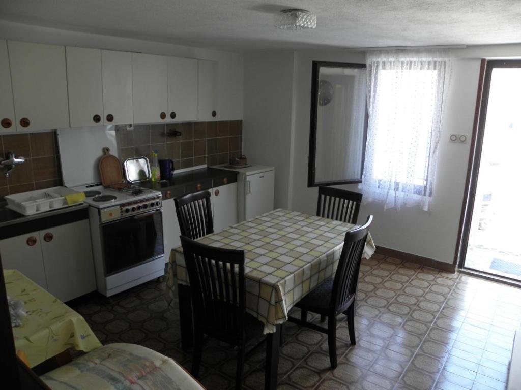 Apartments Milan In Baska Kültér fotó