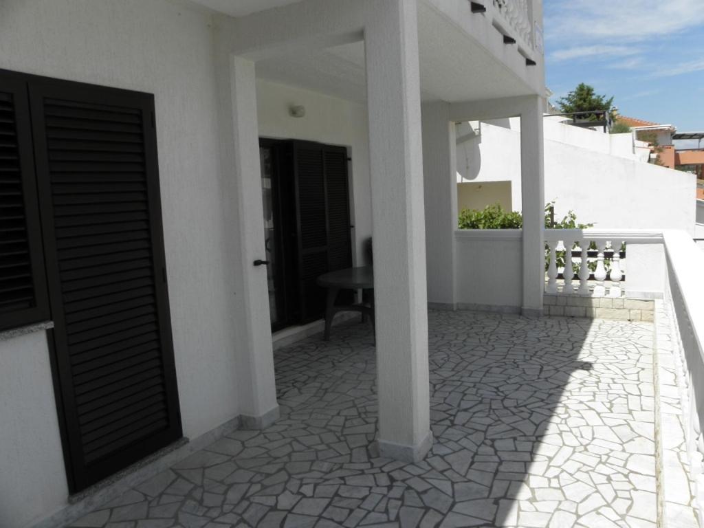 Apartments Milan In Baska Kültér fotó